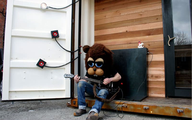 Shipping container sauna that also allows you play the electric guitar
